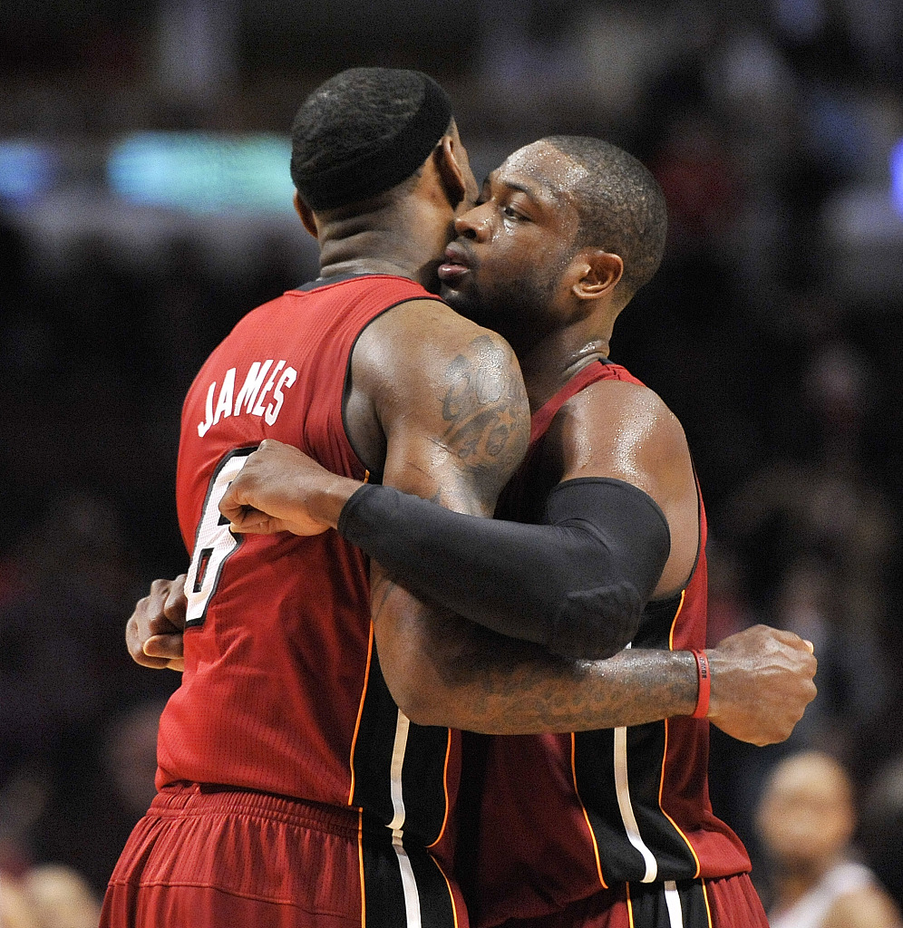 V站体育直播-阿里纳斯：韦德本该有MVP&amp;更多得分王 但他为詹姆斯牺牲了数据